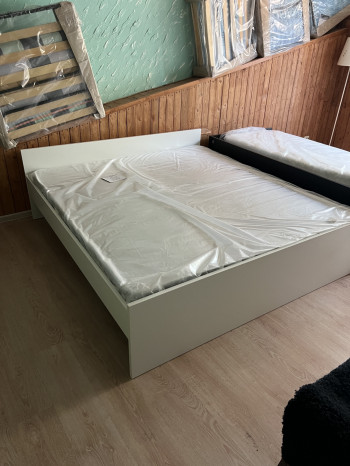ORION/MALM кровать ВИТРИННЫЙ ОБРАЗЕЦ распродажа